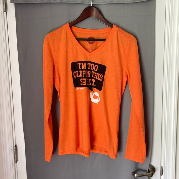 Wmns fitted Life Is Good Halloween long sleeve small I’m Too Old For This Sheet - Picture 1 of 3